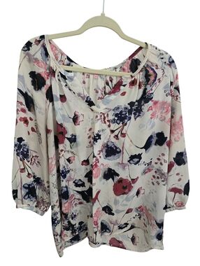 Rose & Rhyme Blouse w/Shades of Blue and Burgundy Flowers